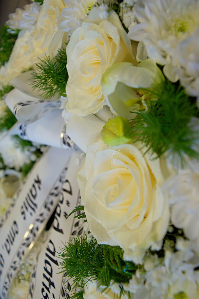 matusepärjad ja leinakimbud