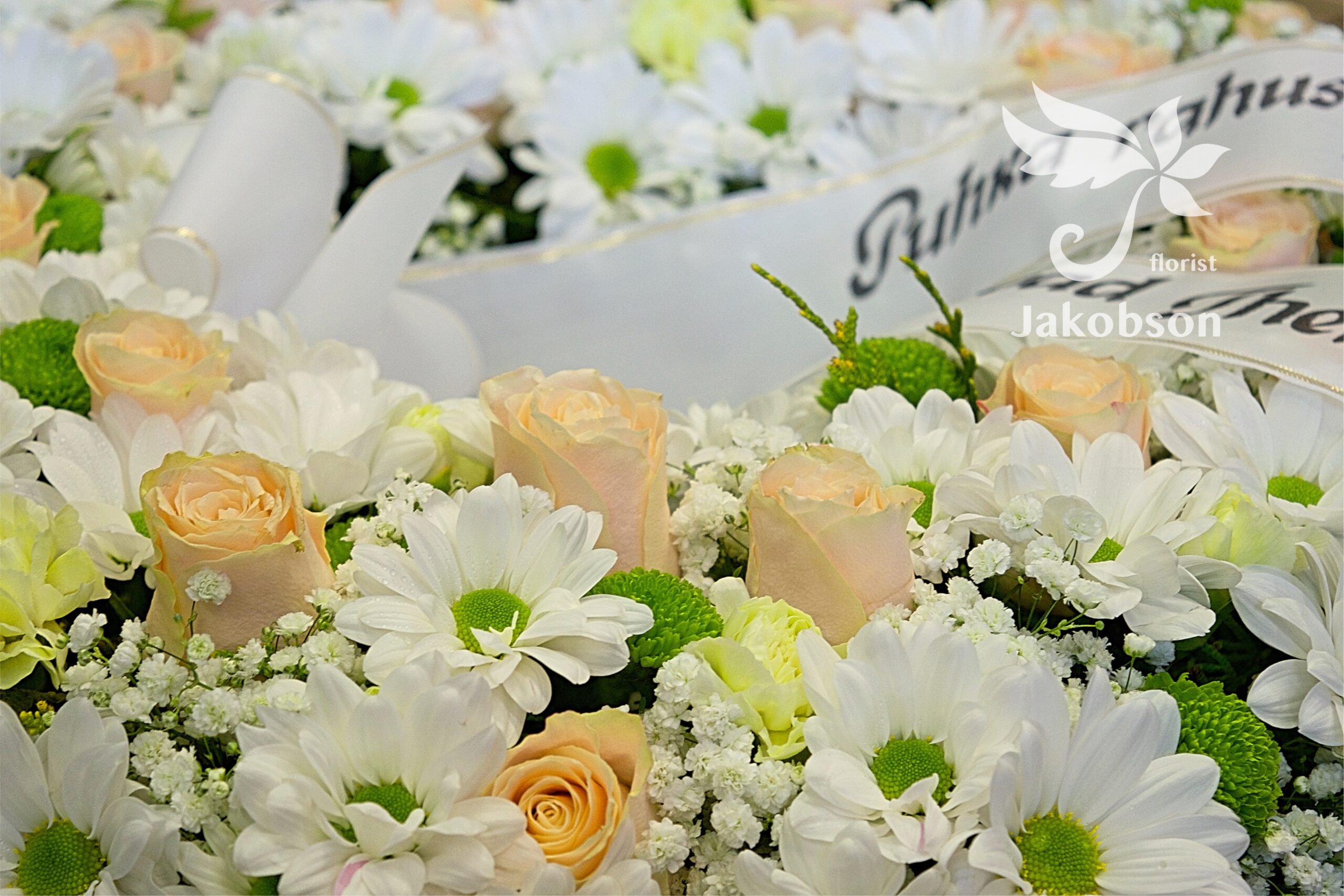 Milliseid lilli valida pärjale